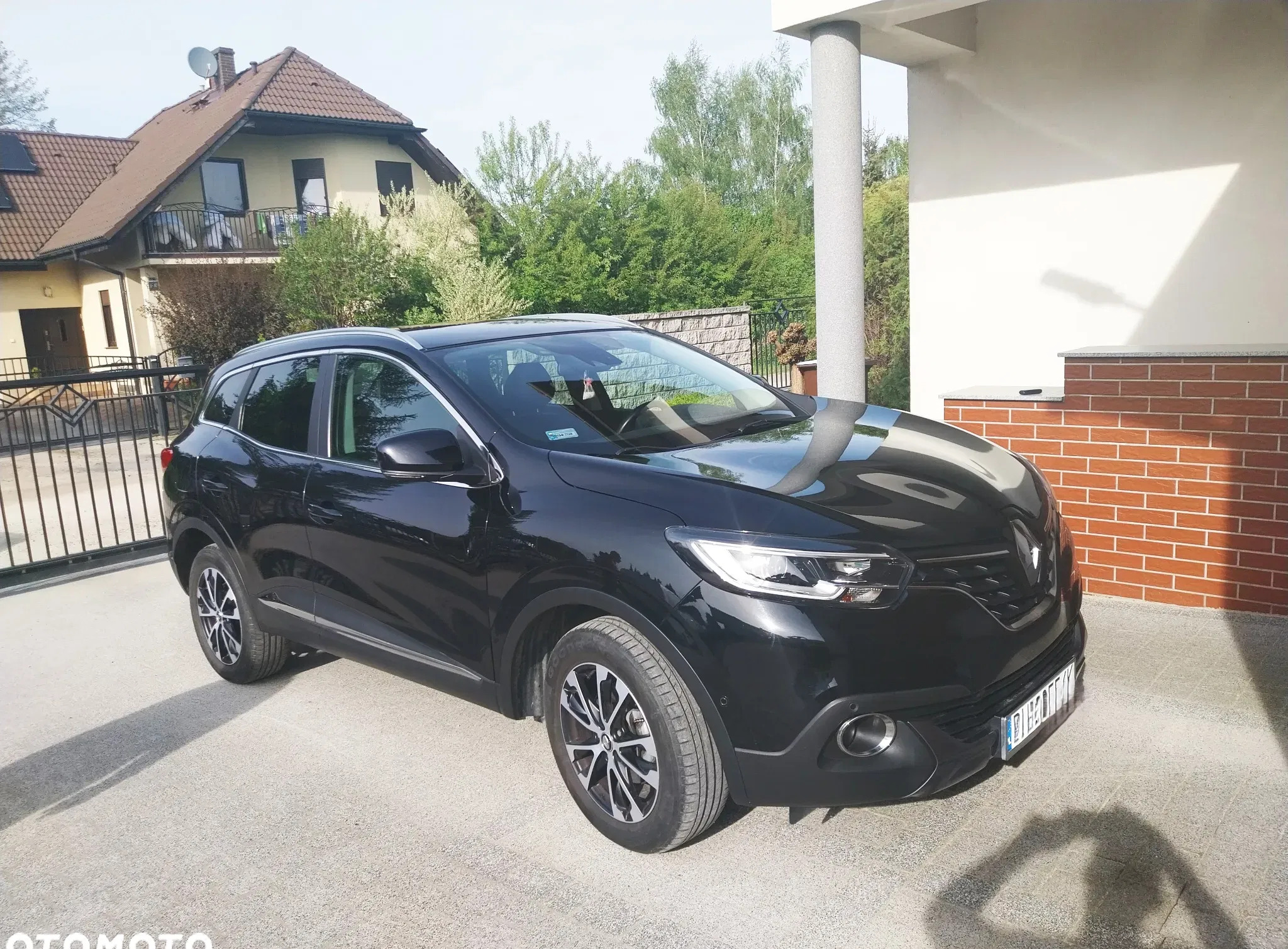 samochody osobowe Renault Kadjar cena 49900 przebieg: 107500, rok produkcji 2015 z Koszalin